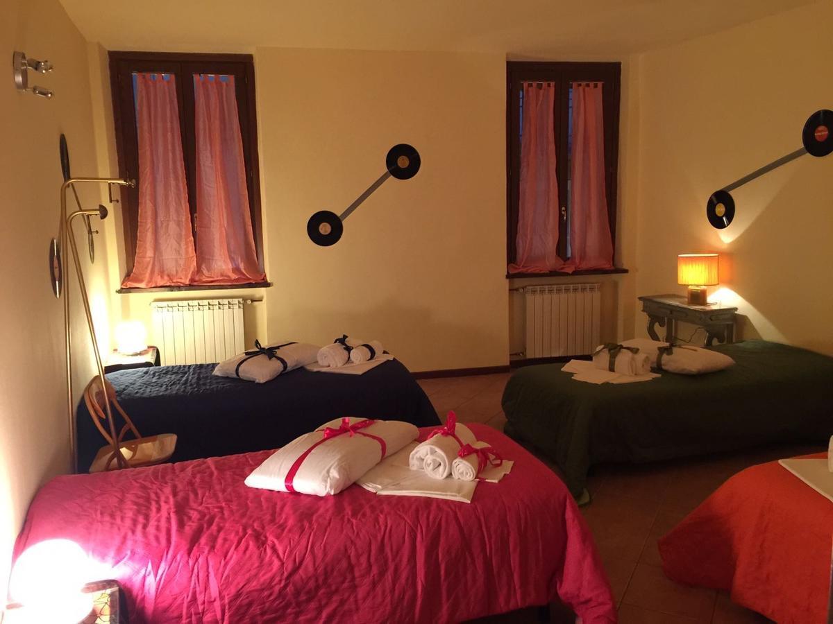 Mantua Hostal מראה חיצוני תמונה